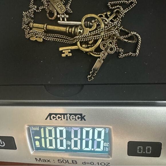 Aero 1987 Set of Keys Steampunk Long Chain Necklace Aeropostale Casual Pendant - Picture 6 of 9